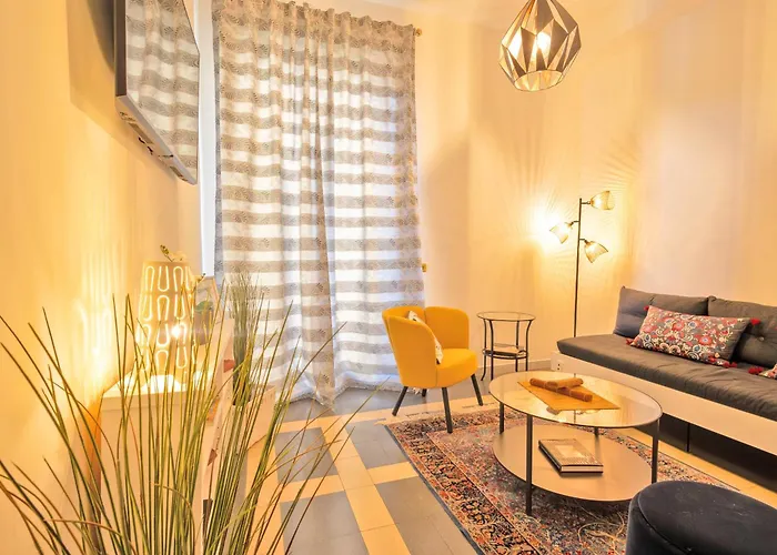 St Peter's Boutique Retreat - Vatican Walls Apartment